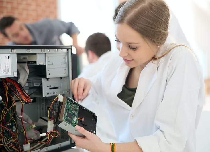 About Diploma In Computer Engineering